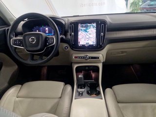 Volvo XC40 2023