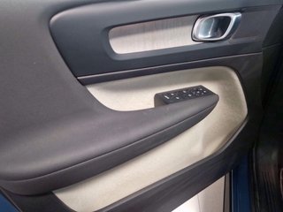 Volvo XC40 2023