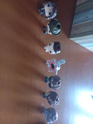 Minimuñecos Stranger Thing 12 muñecos y 1 repetido