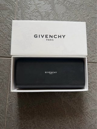 Occhiali da sole Givenchy GV 7017/N/S neri