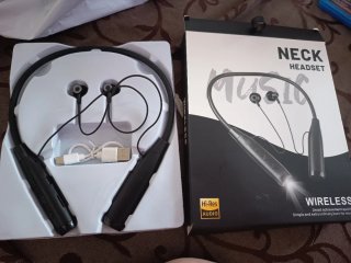 Auriculares cuello inalámbricos negros