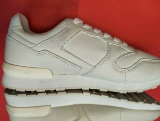 Scarpe ginniche Bershka bianche nuove.
