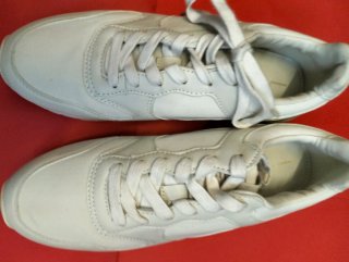 Scarpe ginniche Bershka bianche nuove.