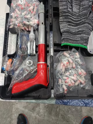Pistola clavos hormigón + accesorios