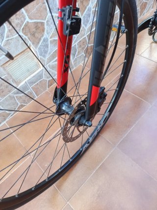 Bicicleta Gravel talla M  Marca riverside