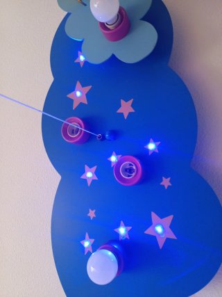 Lámpara infantil nube estrellas
