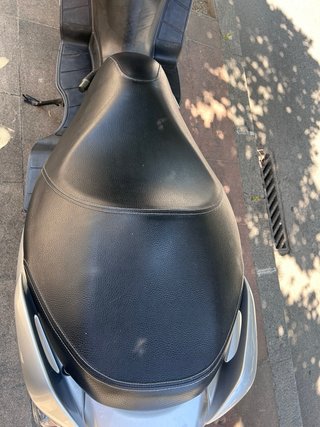 Suzuki Burgman 125cc Maxi Scooter