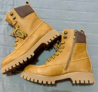 Botas Mustang Marrones y Amarillas