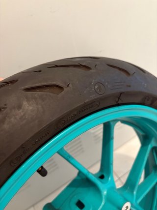 Llanta neumatico Yamaha MT07
