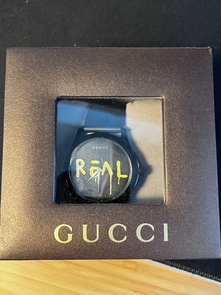 Reloj Gucci Timeless G Real Negro Amarillo