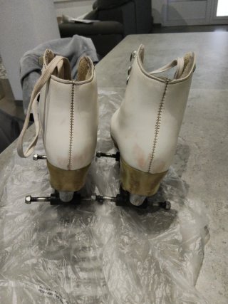 Patines de patinaje artístico blancos