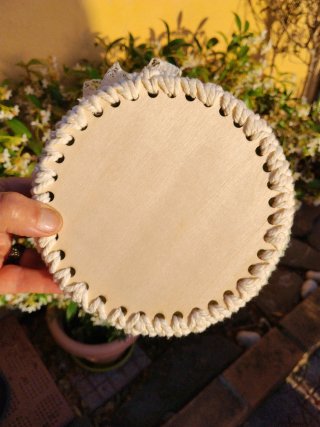 Cesto in macramè fatto a mano