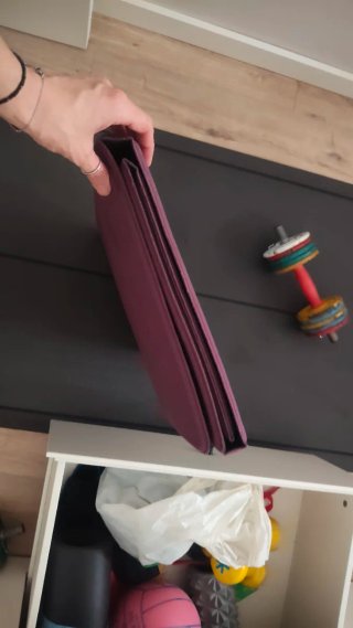 Esterilla de deporte morada