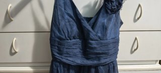 Abito da cerimonia in chiffon color carta zucchero