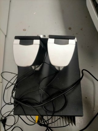 Altavoces Logitech 2.1 Plata y Negro