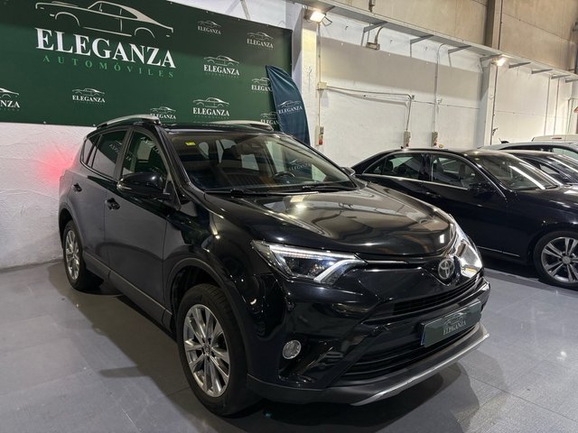 TOYOTA RAV4 2017 ÚNICO PROPIETARIO BOLA DE REMOLQU