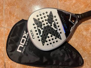 Pala de pádel NOX ML10 Miguel Lamperti