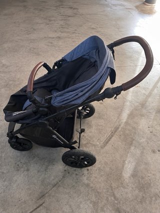 Carro de paseo gris y azul