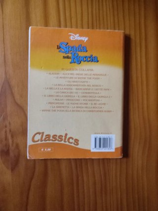 La spada nella roccia. Cuento Disney.