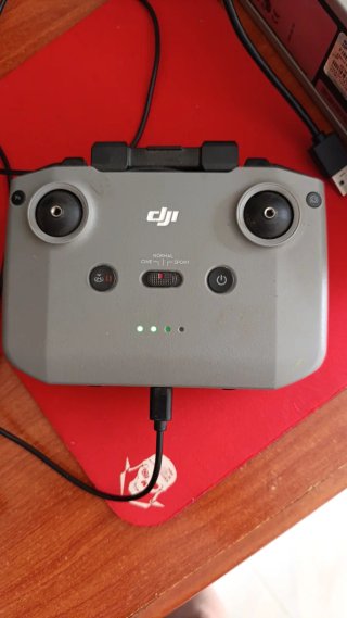 Dron DJI Mini