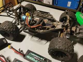 Traxxas Slash VXL 4x4 3S Monster Truck