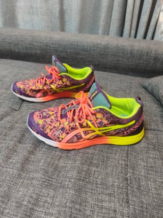 Zapatillas Asics Gel-Hyper Talla 40
