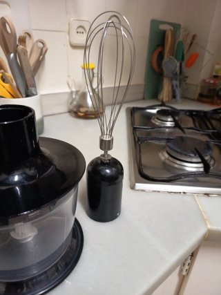 Batidora de mano con accesorios