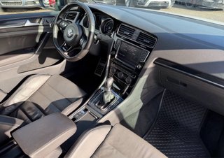 Volkswagen Golf R300