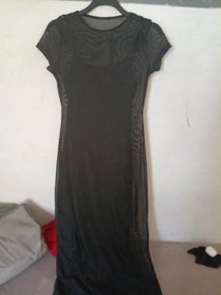 Vestido negro de malla