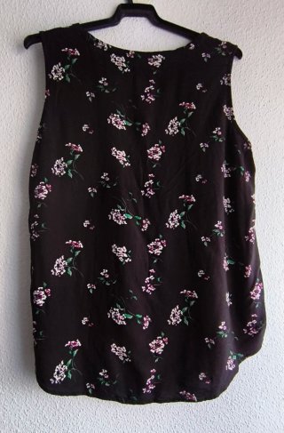 Blusa sin mangas floral