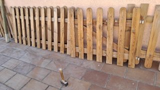 Valla de madera rústica