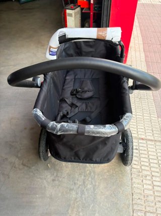 Carro gemelar a estrenar