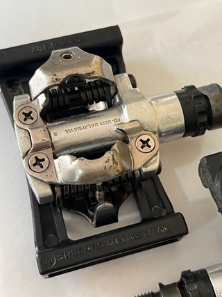 Pedales Shimano M520 con plataforma