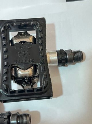 Pedales Shimano M520 con plataforma