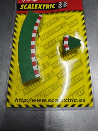 Scalextric R1 Curva Interior Borde Pianos