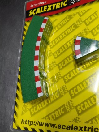 Scalextric R1 Curva Interior Borde Pianos