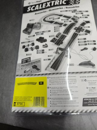 Scalextric R1 Curva Interior Borde Pianos