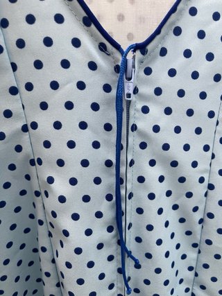 Traje de flamenca azul con lunares