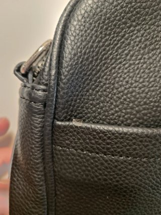Maletín efecto piel Parfois negro multicolor