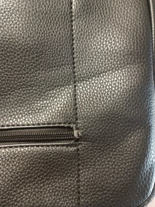 Maletín efecto piel Parfois negro multicolor
