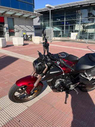 Honda CB125R 2023 Naked Roja