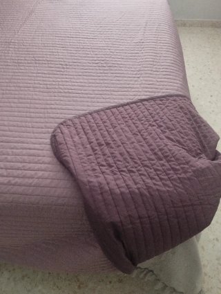 Colcha entretiempo rosa IKEA  Para cama 1'50