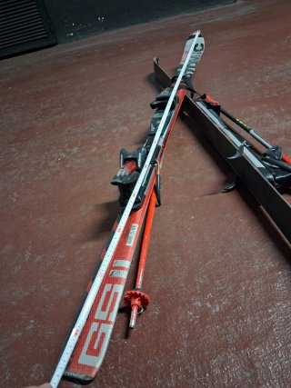 Esquís ATOMIC niño 152 cm