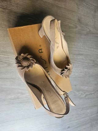 Zapatos Unisa Beige Talla 38