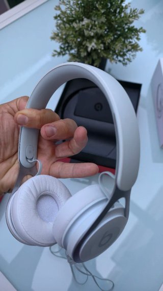 Auricolari Beats EP Bianchi e Argento
