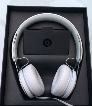 Auricolari Beats EP Bianchi e Argento