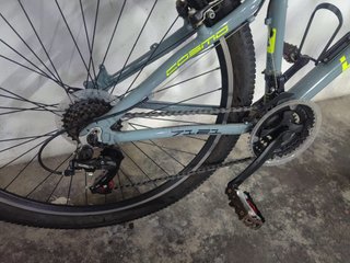 Bicicleta WST Cosmo 7121 MTB 27,5