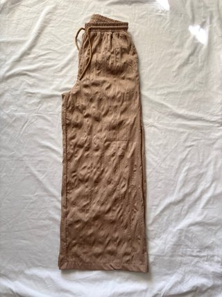 Pantalón palazzo satinado ancho