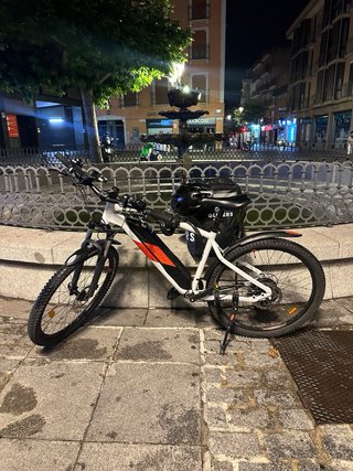 Bicicleta de montaña eléctrica