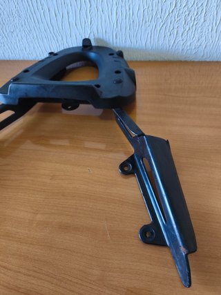 Soporte Baúl Suzuki Burgman